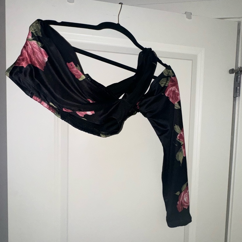 Jlux label off shoulder floral top